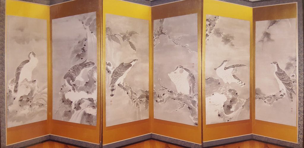 屏風・鷹図・修復後